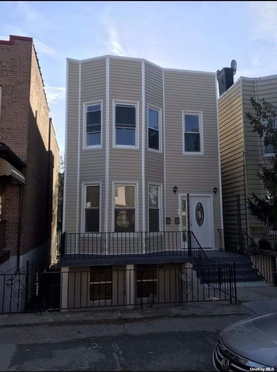 Image 1 of 25 for 1857 Holland Avenue in Bronx, NY, 10462