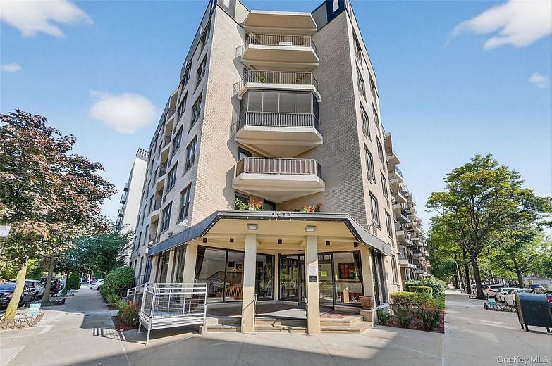 1874 Pelham Parkway S #6E