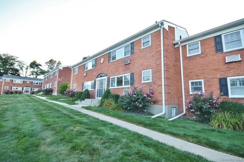 1879 Crompond Road #F-15