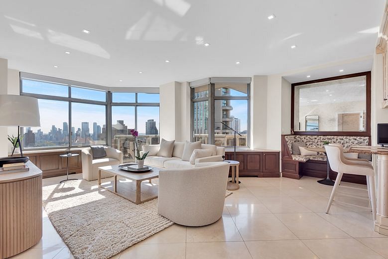 188 East 64th Street #3302