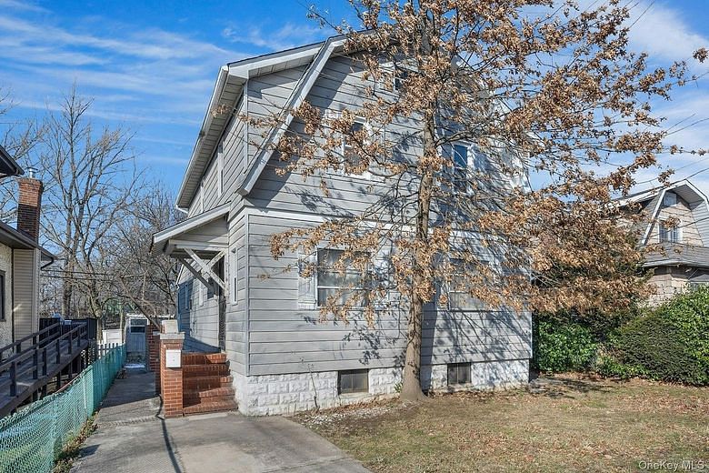 188 Edgewater Park #D