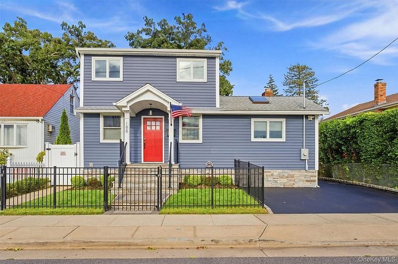 188 S Strong Avenue