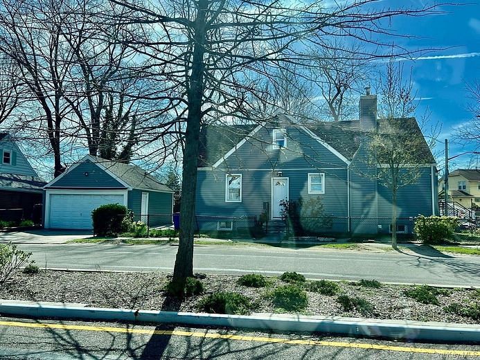 18806 Brinkerhoff Avenue