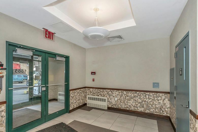 1885 Lexington Avenue #5B