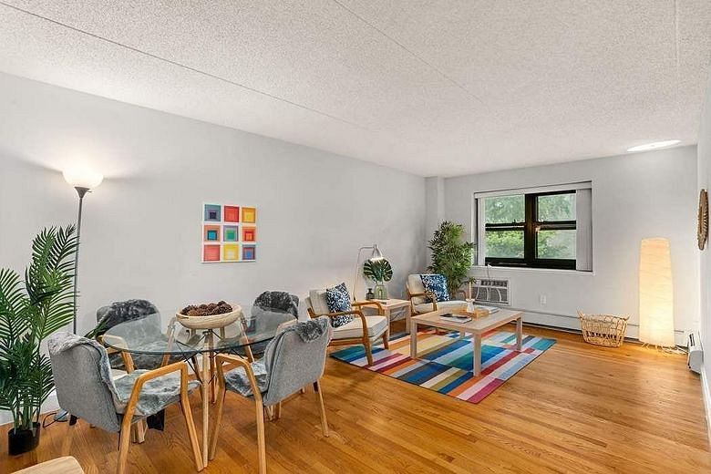 1885 Lexington Avenue #5D