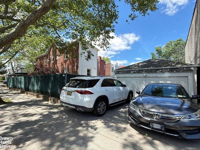1891 East 29th Street