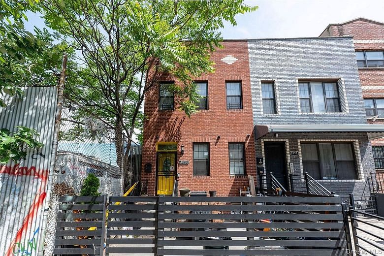 1891 Pacific Street