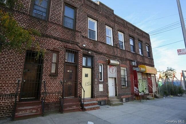 1899 Fulton Street
