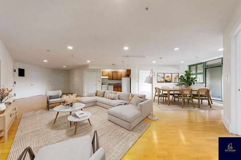 19-19 24th Avenue #L411