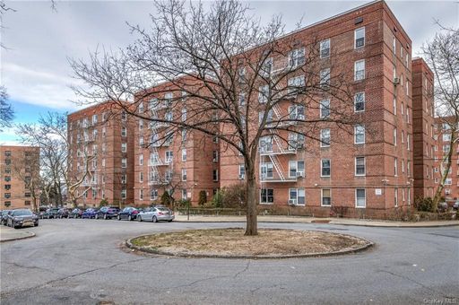 Image 1 of 21 for 19 Abeel Street #2D in Westchester, Yonkers, NY, 10705