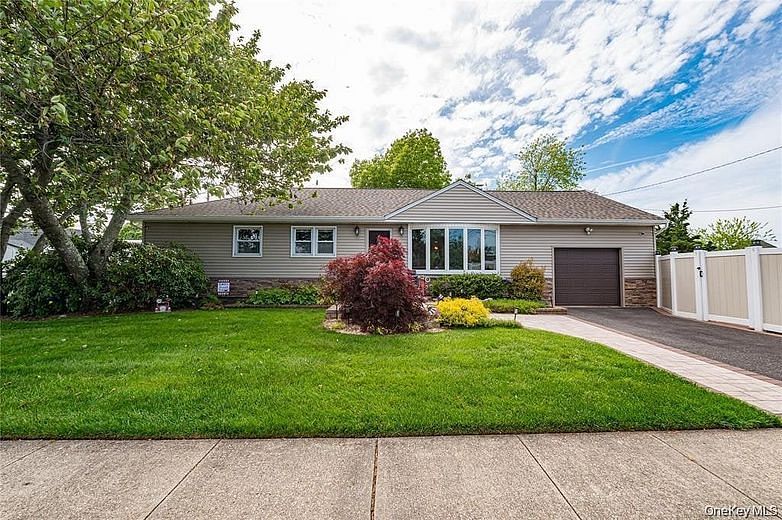 19 Buchanan Avenue