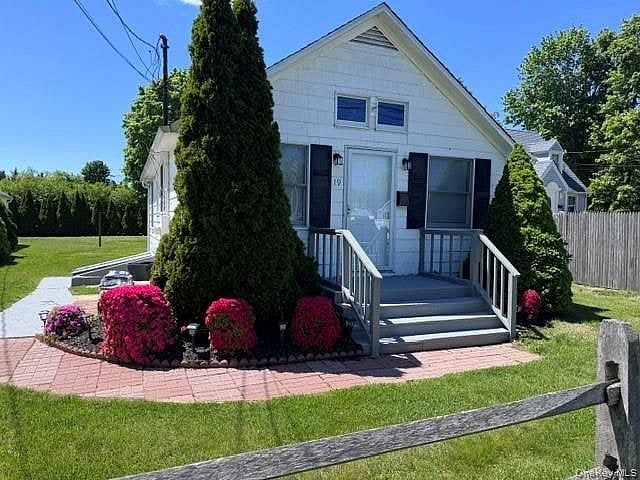 19 Carlson Lane