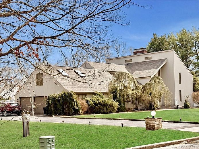 19 Carmen View Drive