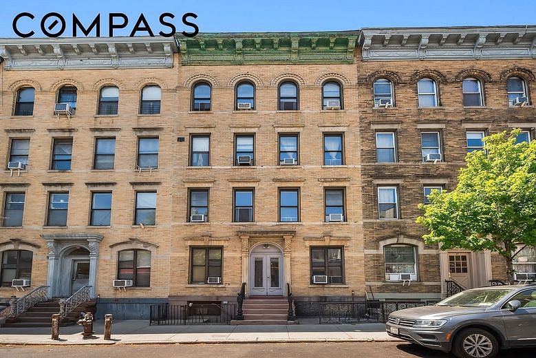 19 Clifford Place