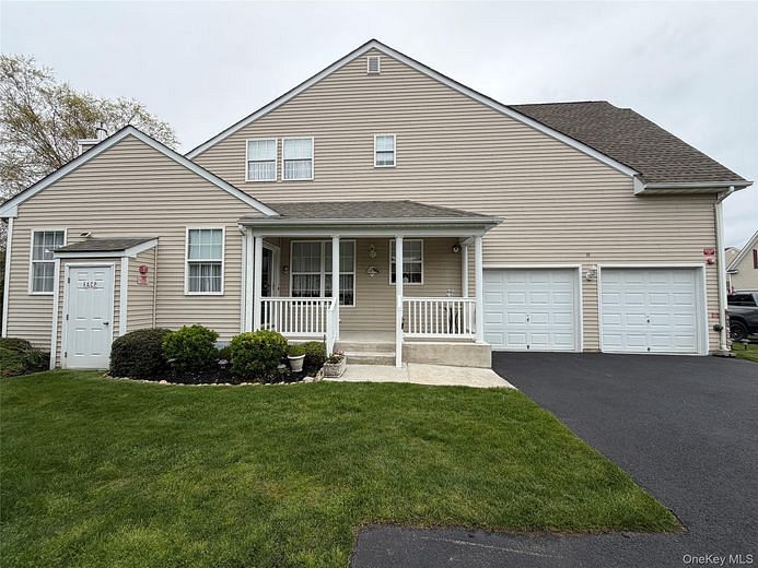 19 Meadow Pond Circle