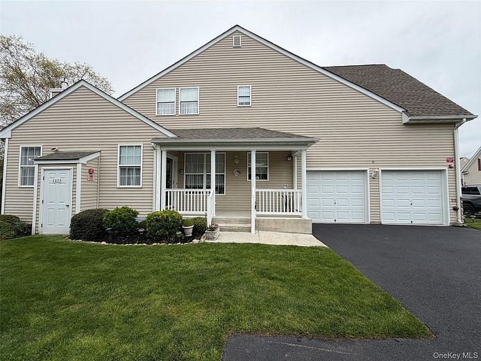 19 Meadow Pond Circle