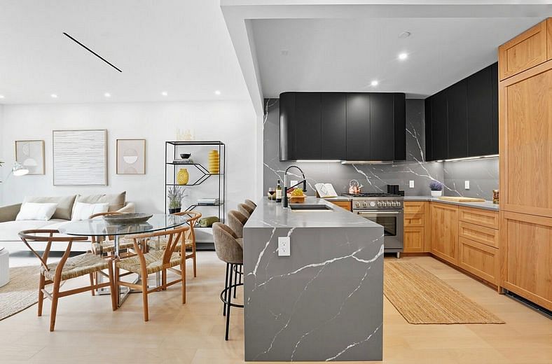 19 North Henry Street #2