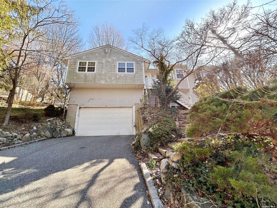 Image 1 of 29 for 19 Northwood Circle in Long Island, Halesite, NY, 11743