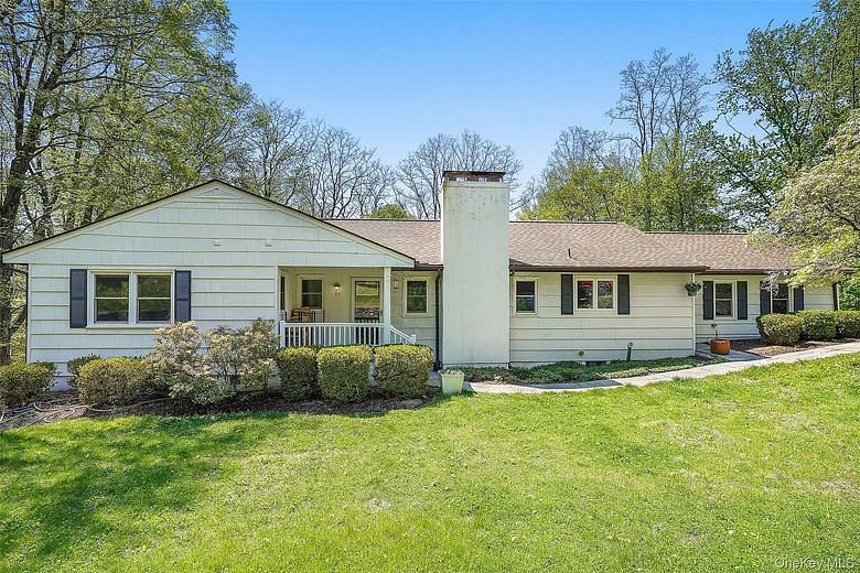 19 Skyview Drive