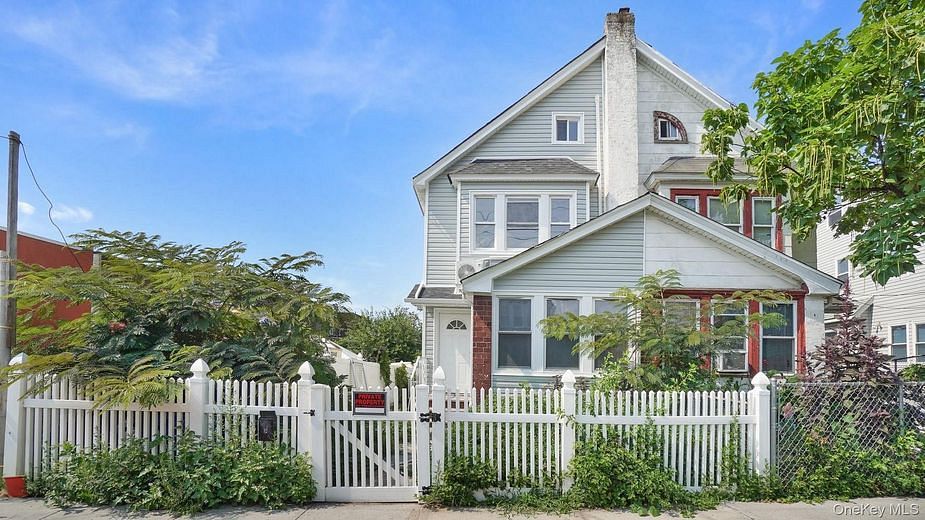 190-13 109th Road