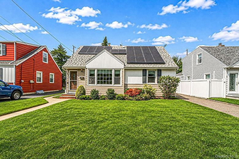 190 Albertson Place