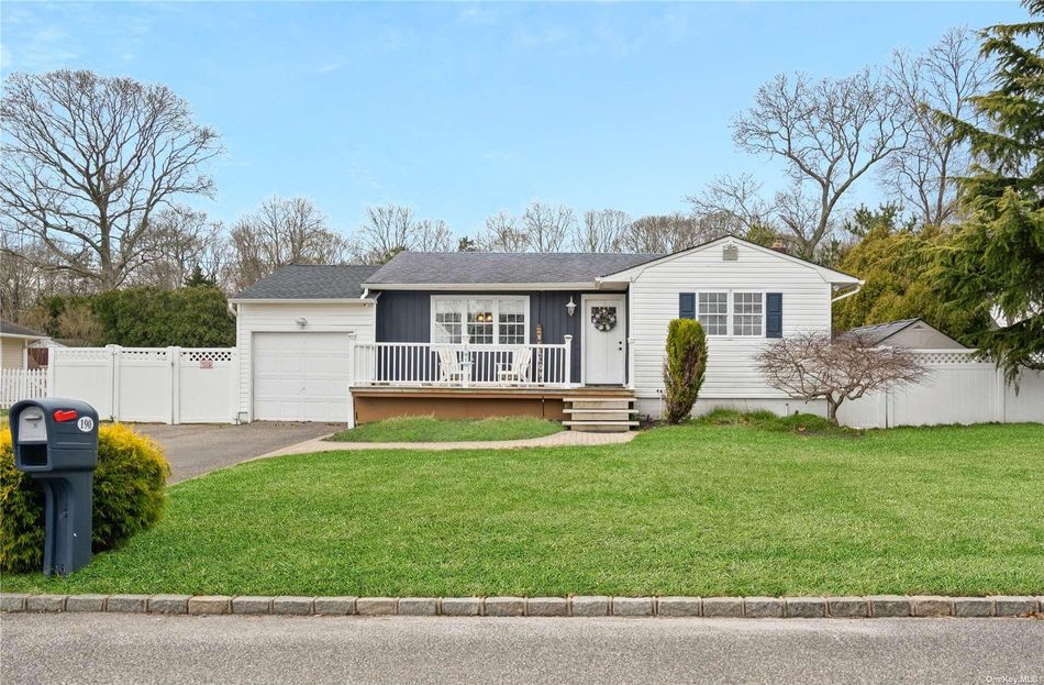 Image 1 of 25 for 190 Holiday Boulevard in Long Island, Center Moriches, NY, 11934