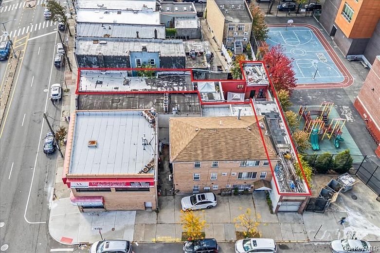 191-13 Jamaica Avenue