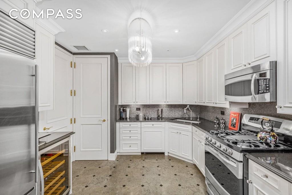 351 East 51st Street #15A in Manhattan, NEW YORK, NY 10022
