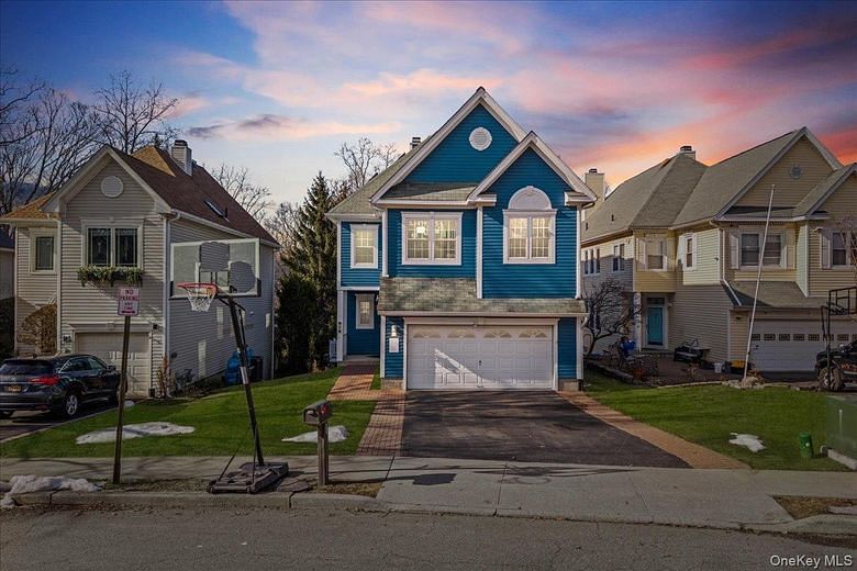 192 Benefield Boulevard