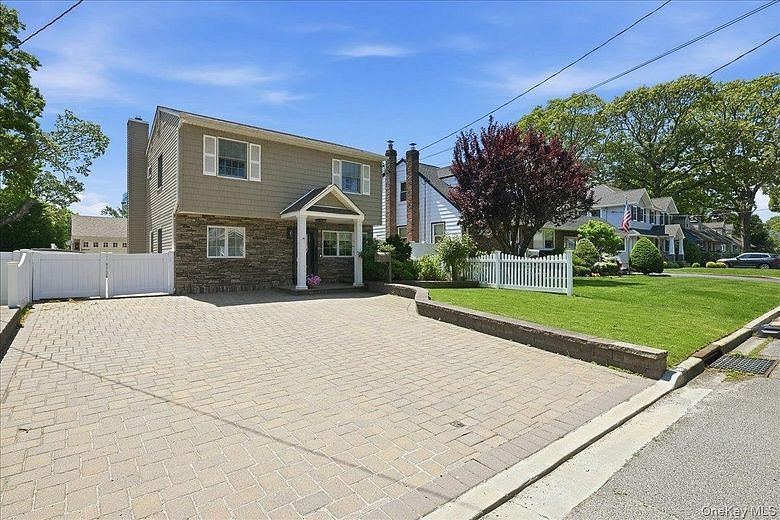 1924 Carroll Avenue