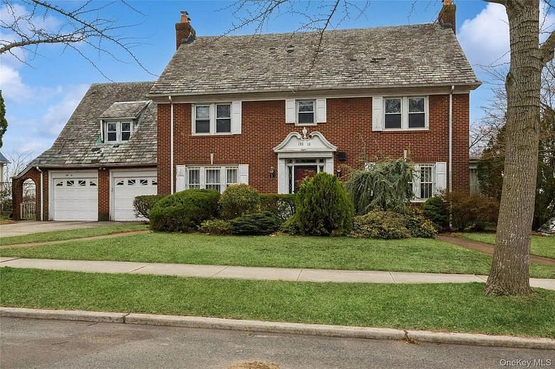 193-12 Foothill Avenue