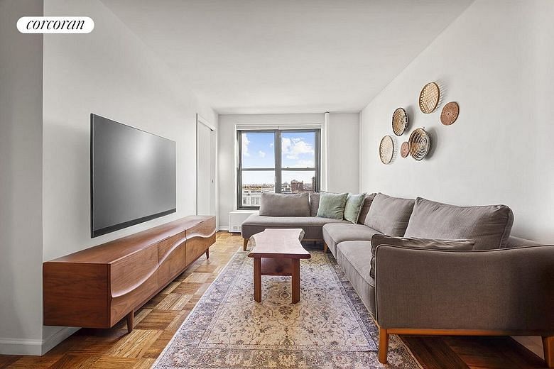 193 Clinton Avenue #11C