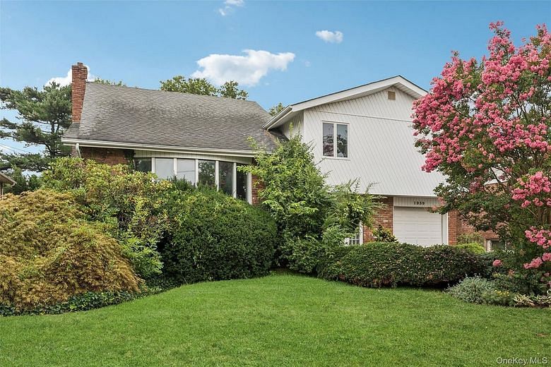 1939 Leonard Lane