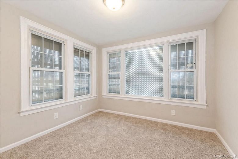 194-56 Murdock Avenue