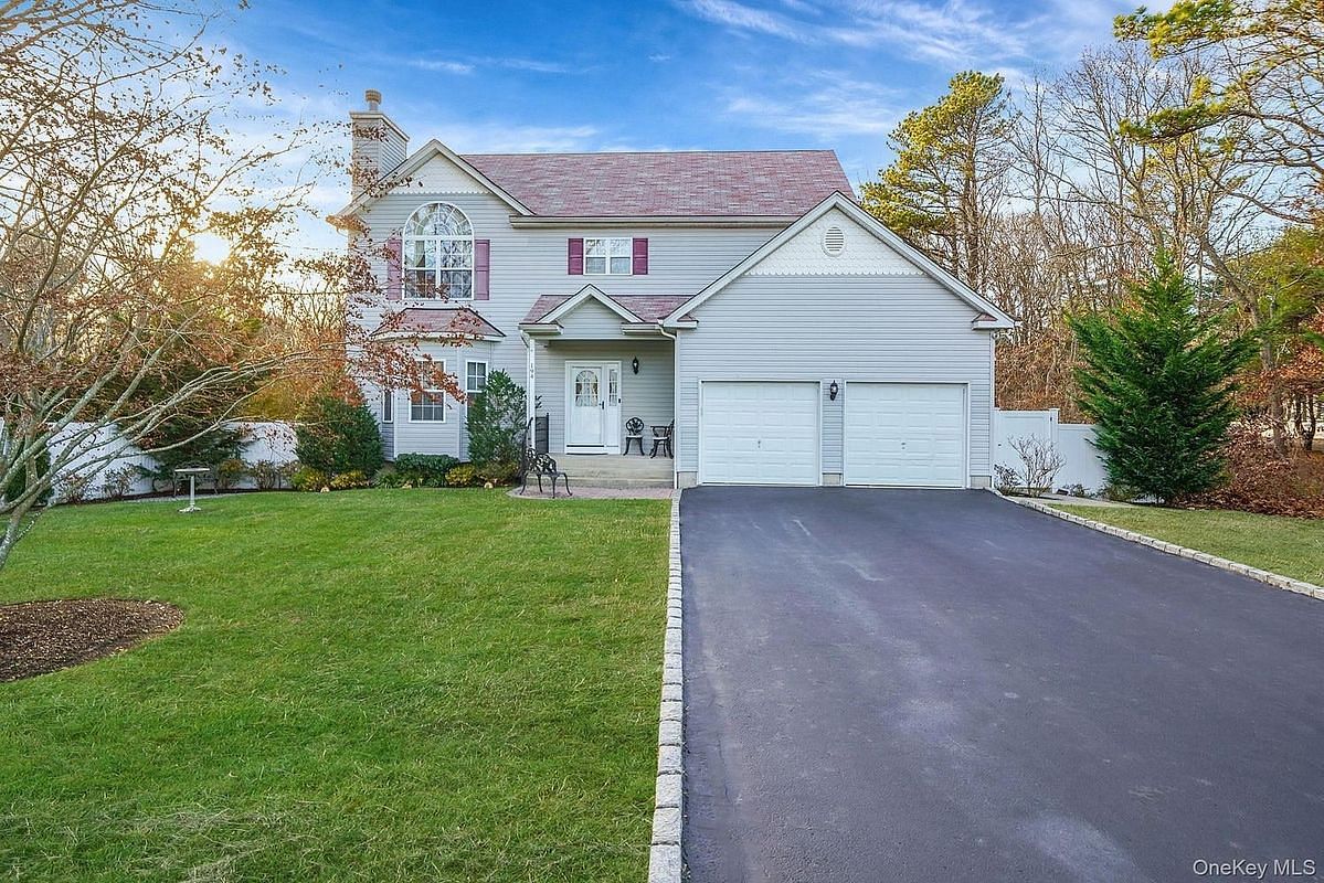 Image 1 of 49 for 194 Oxhead Road in Long Island, Brookhaven, NY, 11720