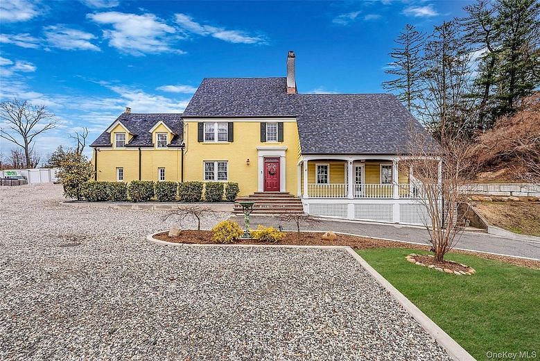 195 Cedar Swamp Road