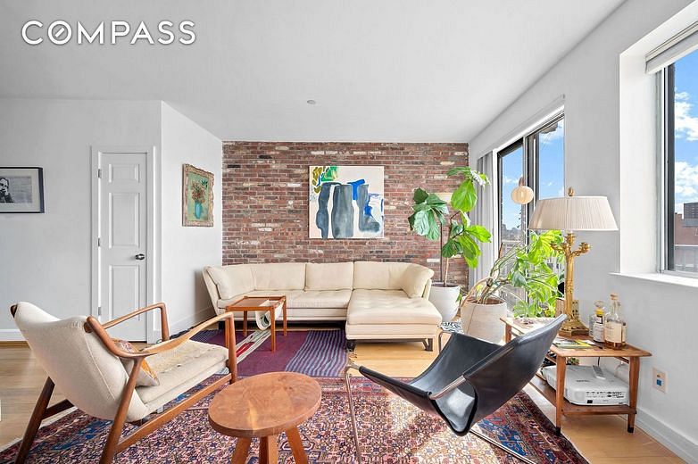 195 Spencer street #9A