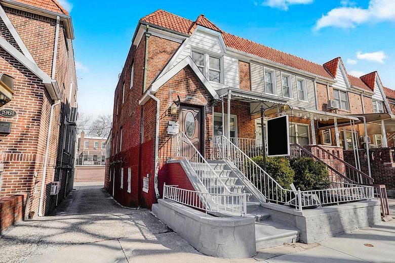 1963 East 27th Street