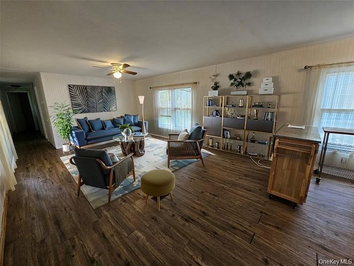 1964-106 River Road #106