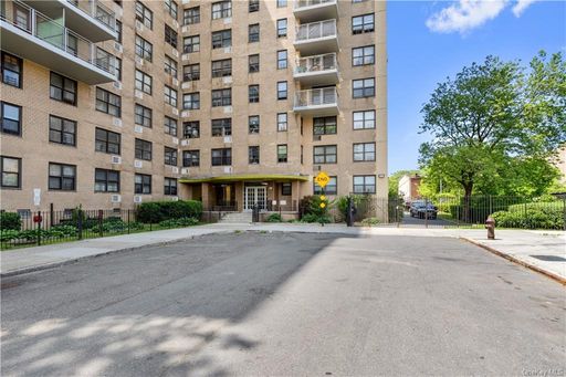 Image 1 of 26 for 1966 Newbold Avenue #610 in Bronx, NY, 10472