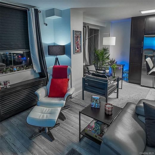 1966 Newbold Avenue #904