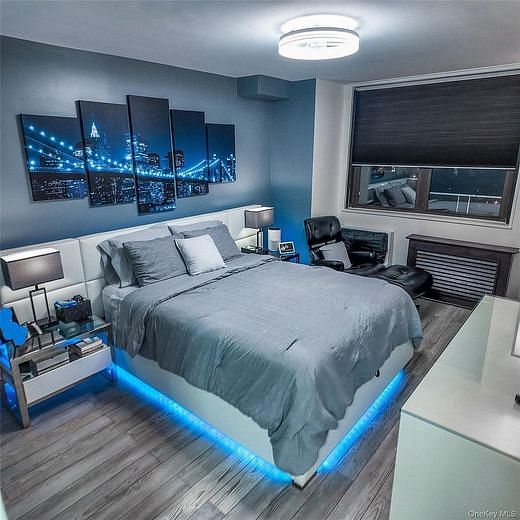 1966 Newbold Avenue #904