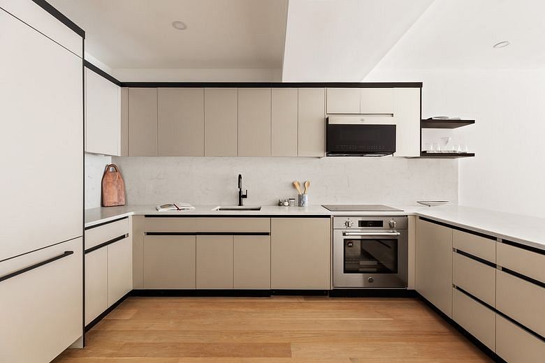 197 Pulaski Street #AA