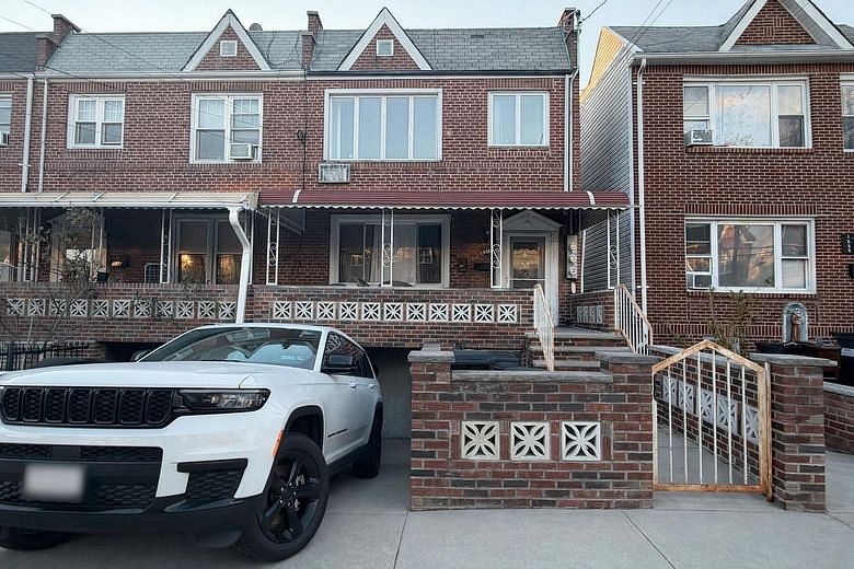 1986 West 9th Street