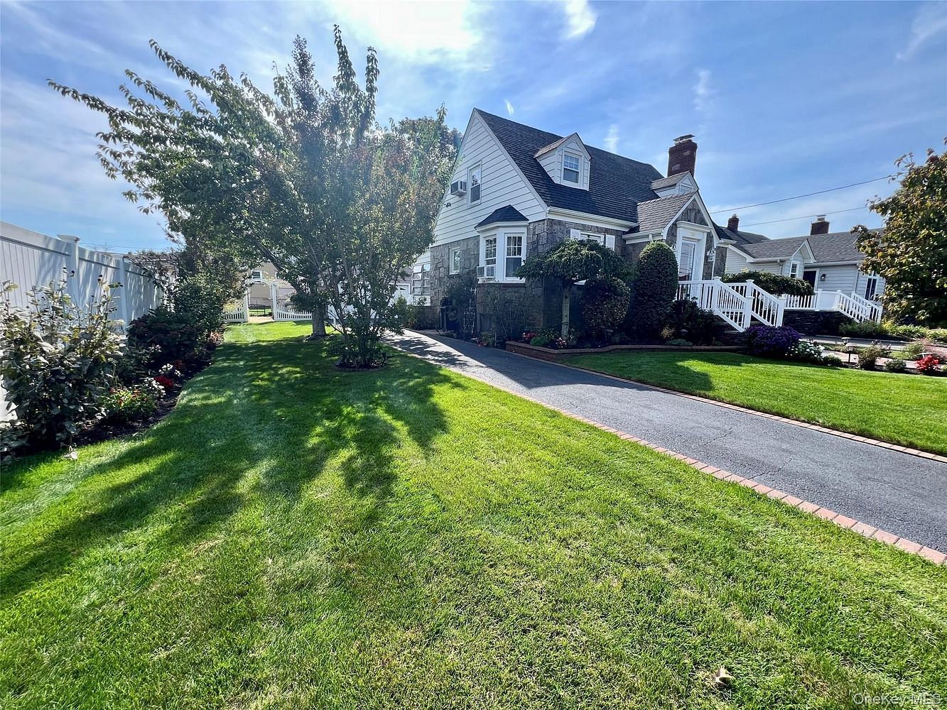 199 Claxton Avenue