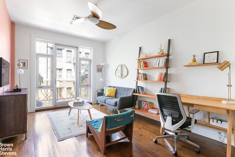 199 Huron STREET #4D