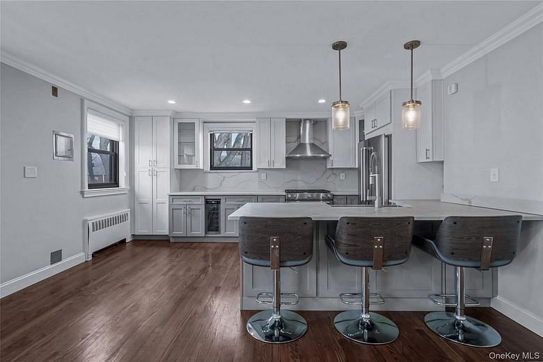 19947 22nd Avenue #UPPER