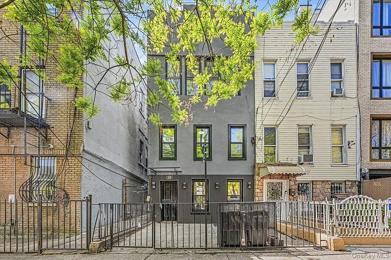 1998 Bergen Street