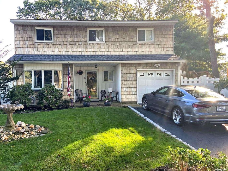 Image 1 of 30 for 143 Avenue B in Long Island, Holbrook, NY, 11741