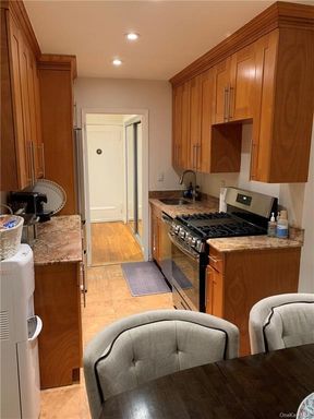 Image 1 of 21 for 95 Sedgwick Avenue #3-B in Westchester, Yonkers, NY, 10705